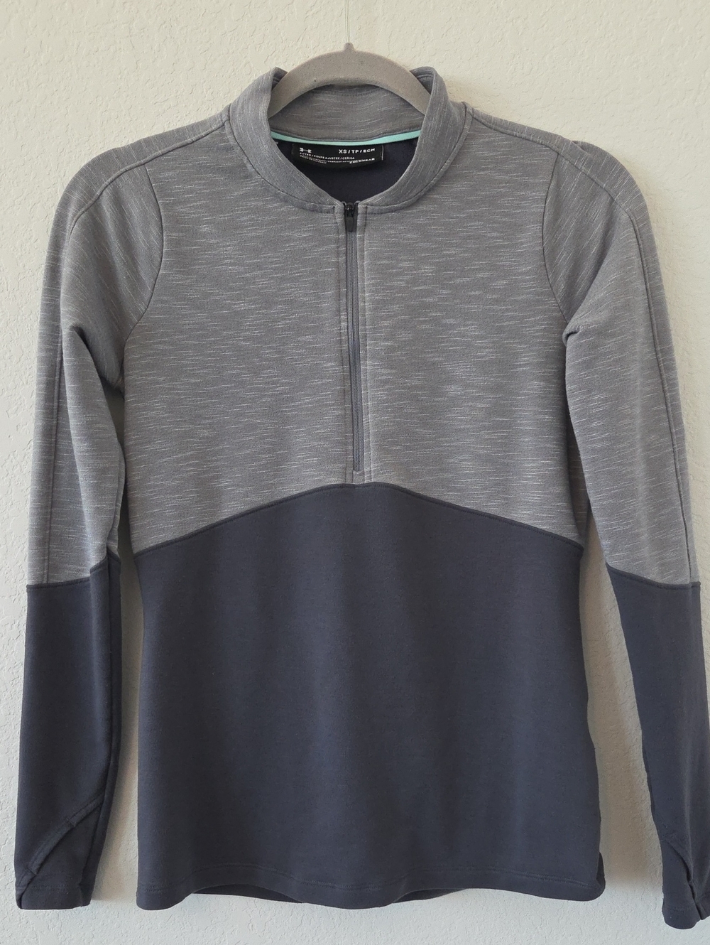 Under Armour Women’s Two-Tone Gray Quarter Zip Pullover Coldgear Layer Snow